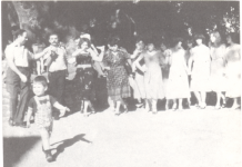 Αυτά τα μαύρα που φορείς