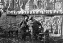 Και πονώ κι’ αναστενάζω