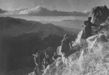 Ανάθεμά τα τα βουνά με το ζακόνι πόχουν