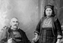 Έβγα πεθερά στη σκάλα