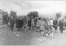 Κυρά μ’ κι αρχοντόπουλα μ’