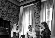 Τρεις έμορφες τρεις λυγερές