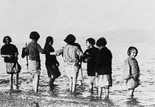 Στα κατσαρά σου τα μαλλιά