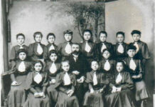 Μ’ έναν τέρεμαν ζεστόν