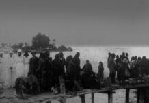 Τη θάλασσας το νερόν